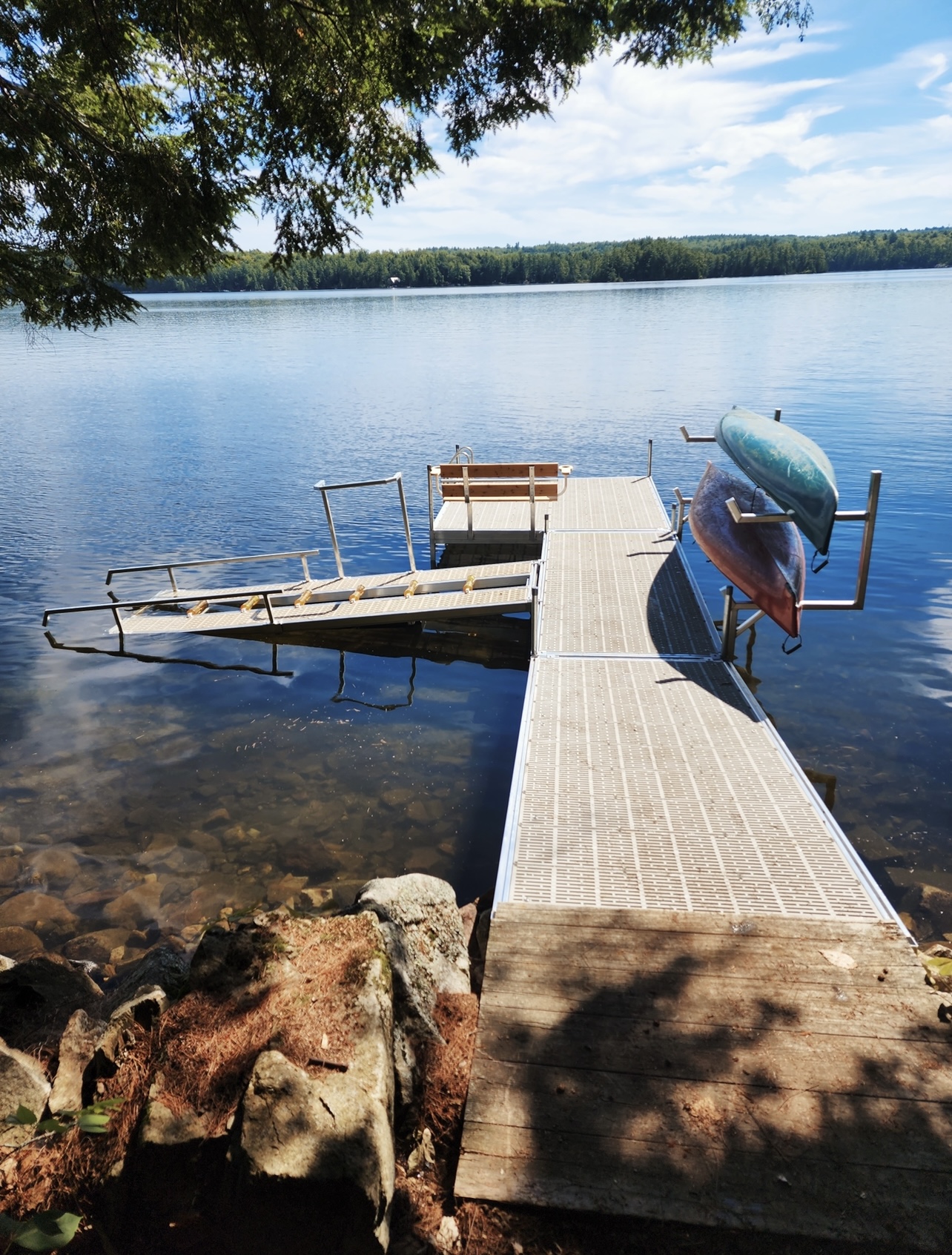 heavy-duty aluminum frame thruflow floating dock