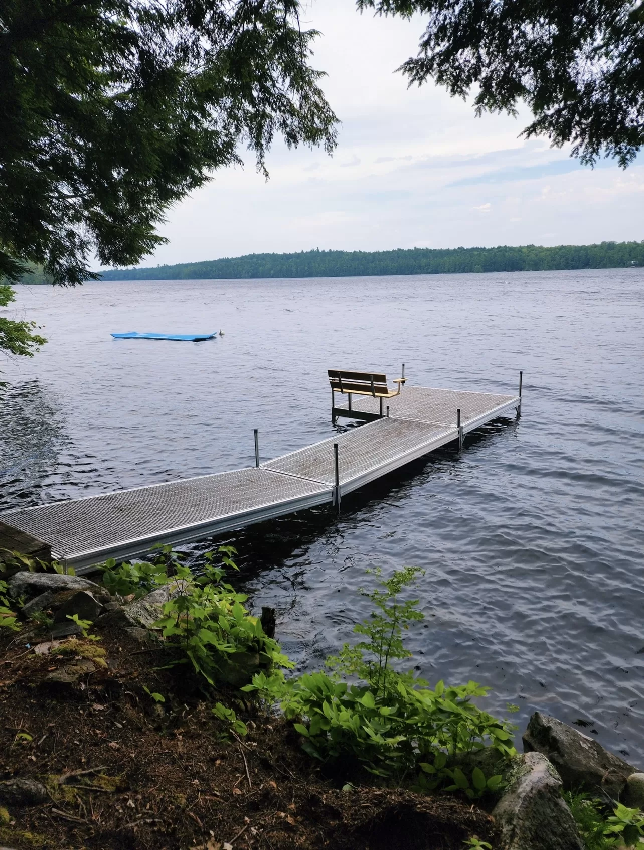heavy-duty aluminum frame thruflow floating dock