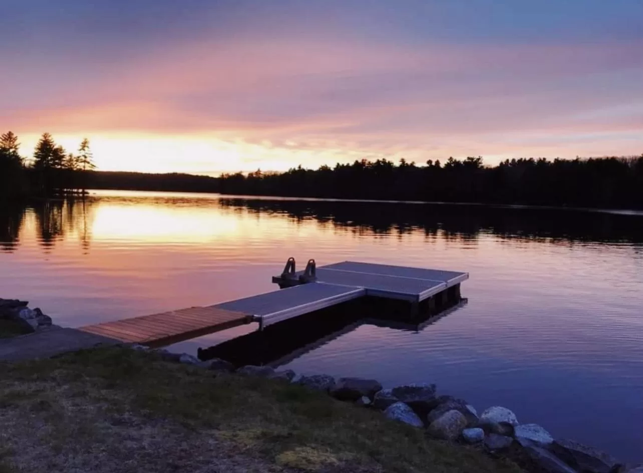 heavy-duty aluminum frame thruflow floating dock
